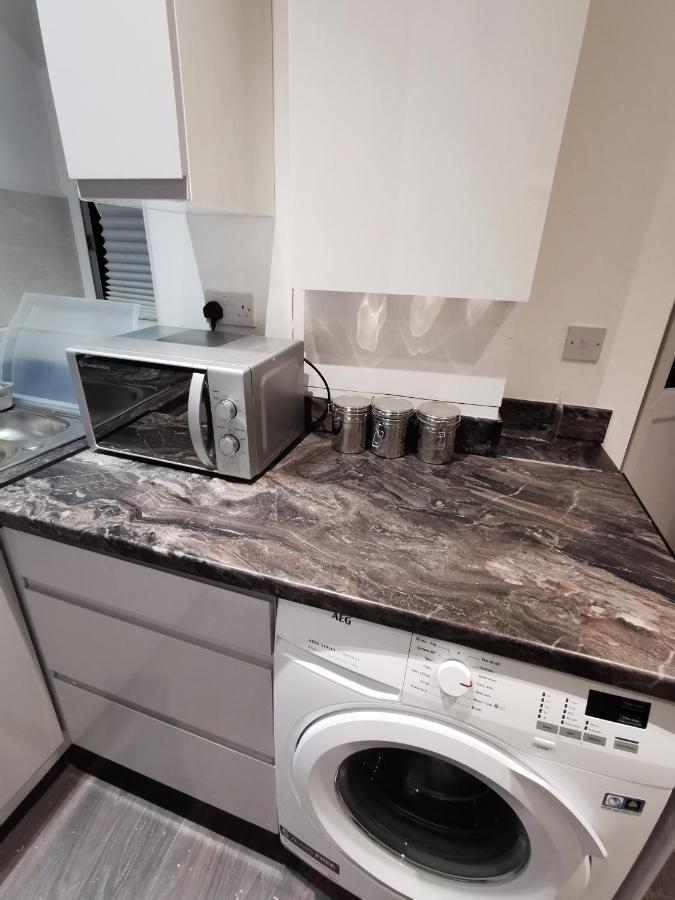 Studio Self Contained Double Bedroom Londres Extérieur photo